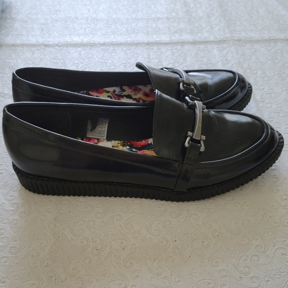 Rocket Dog Black Patent Leather Slip on Shoes Loafers Womens Size 8.5 - Picture 7 of 10